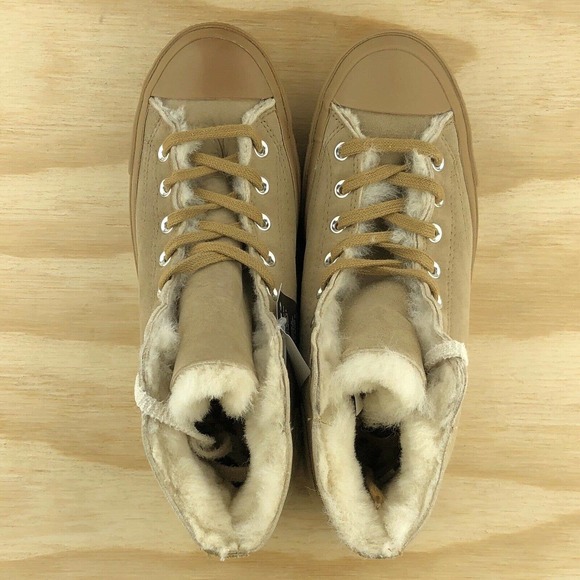 Converse Chuck Taylor 70 Shearling Lined Sneakers - Picture 6 of 10